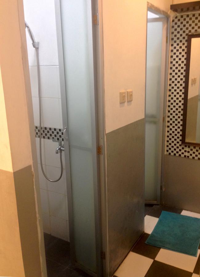 Tator Hotel Jakarta Exteriör bild